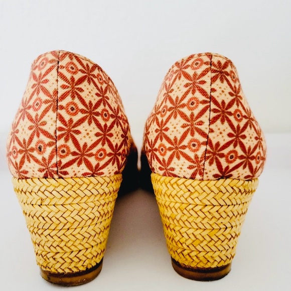 Stuart Weitzman Theodora & Callum Peep Toe Espadrilles - Picture 7 of 16